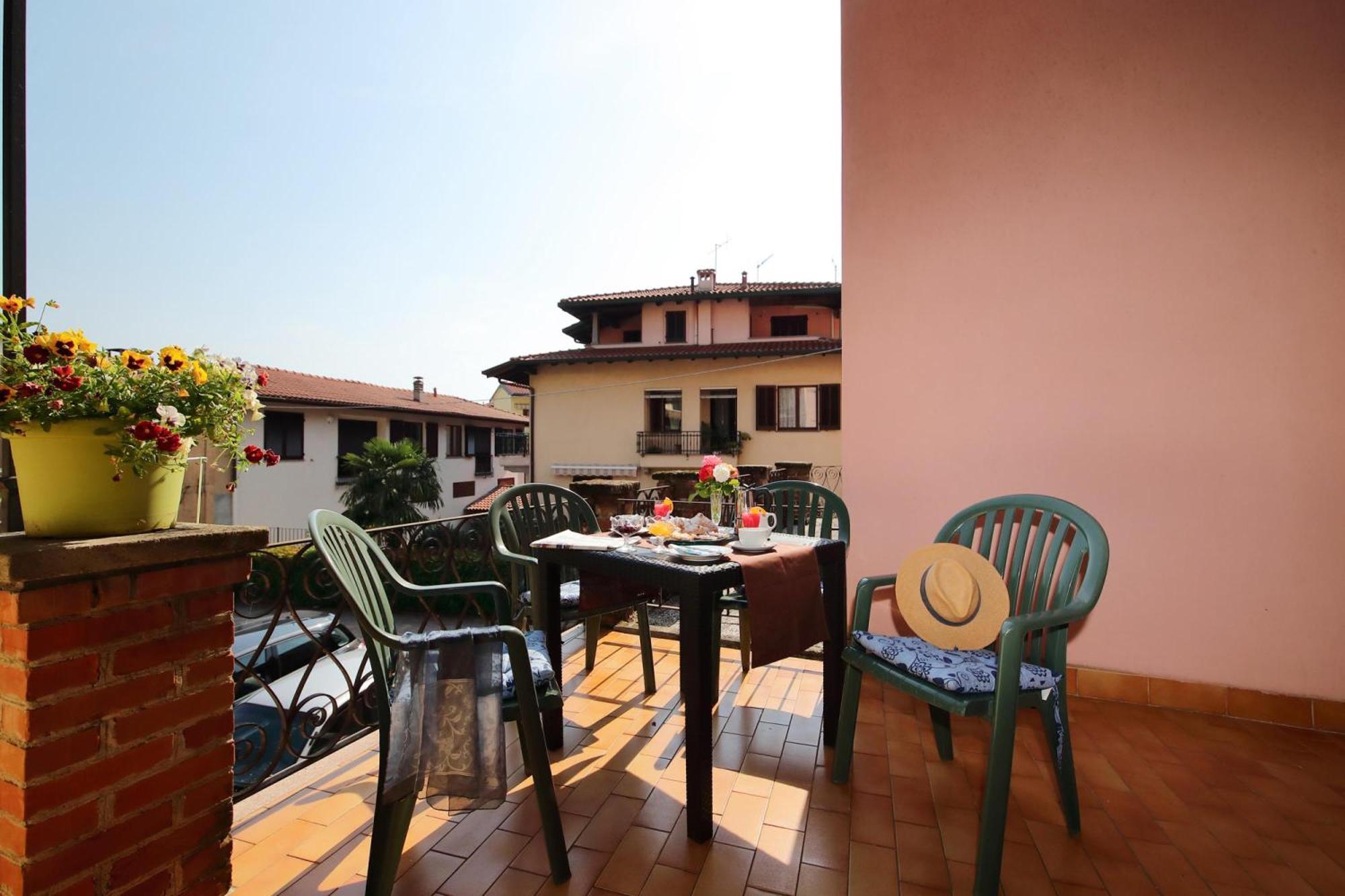 Petalo Bianco 100M From Lake - Happy Rentals Baveno Exterior foto